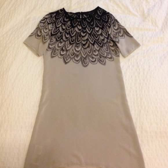 BCBGMaxAzria 100% silk feather dress S small - Picture 3 of 3
